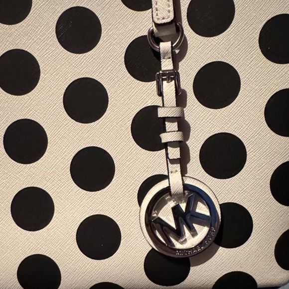 Michael KORS Tote🩷💜🩷💜 - Picture 2 of 13